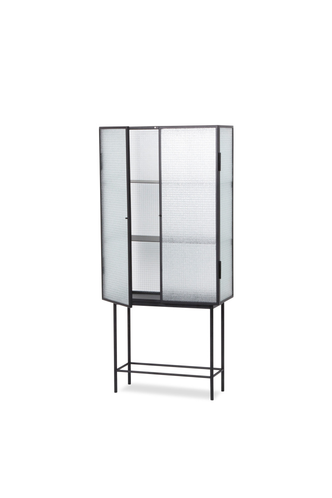 ferm Living Haze Vitrine - Reeded Glass Black, Svart Vitrineskap fra ...